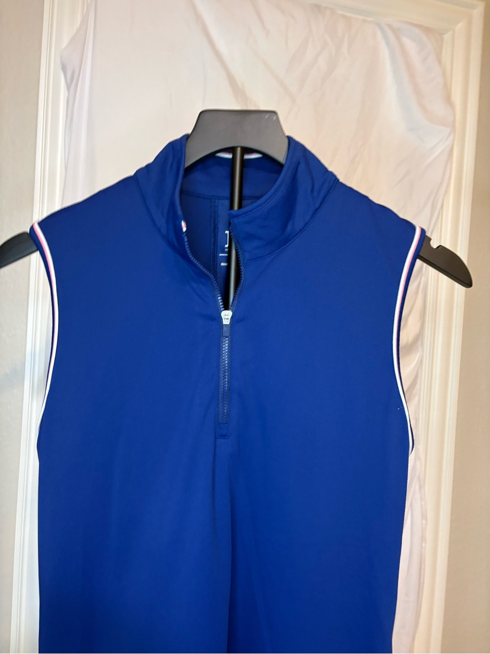 Royal Blue Sleeveless Zip-Front Golf Tank Top with Contrast Piping